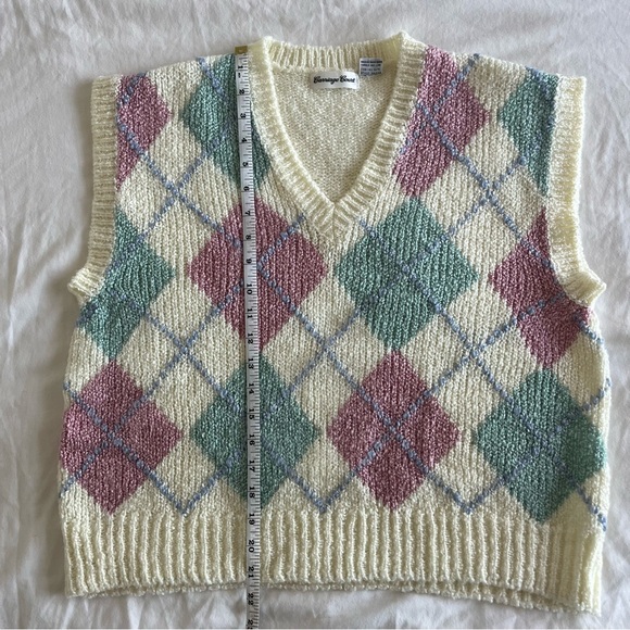 Vintage Argyle Knit Sweater Vest - Picture 5 of 6